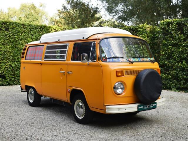 Image 1/49 de Volkswagen T2b Camper (1978)