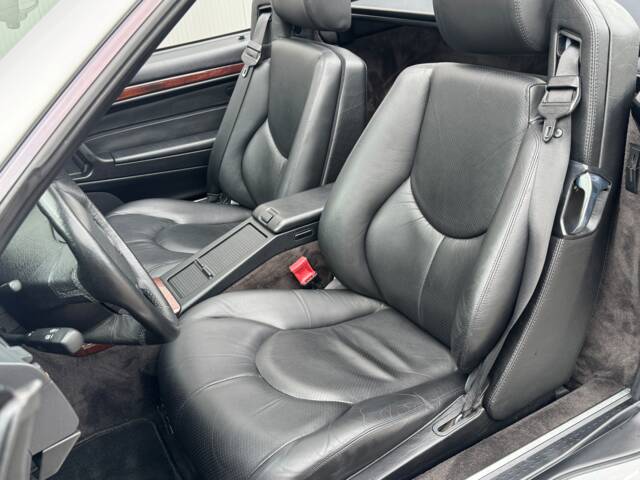 Mercedes-Benz SL 320