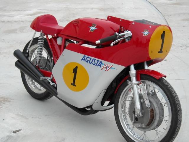 Image 1/4 de MV Agusta DUMMY (1974)
