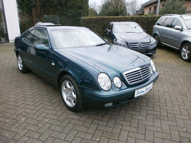 Mercedes-Benz CLK 320