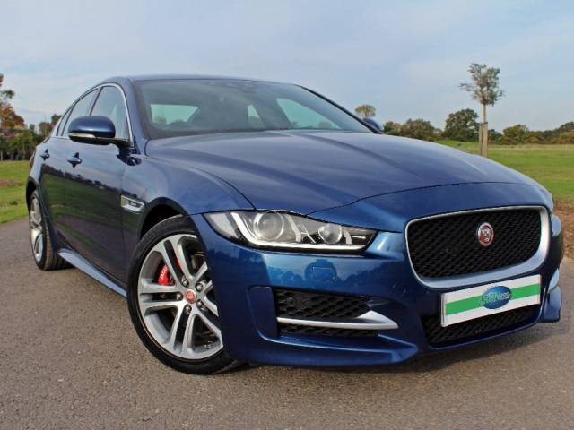 Image 1/21 of Jaguar XE 20d (2015)