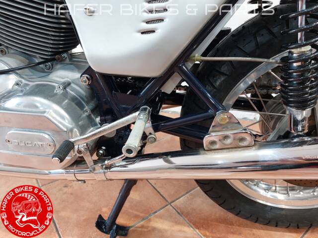 Ducati 900 SS