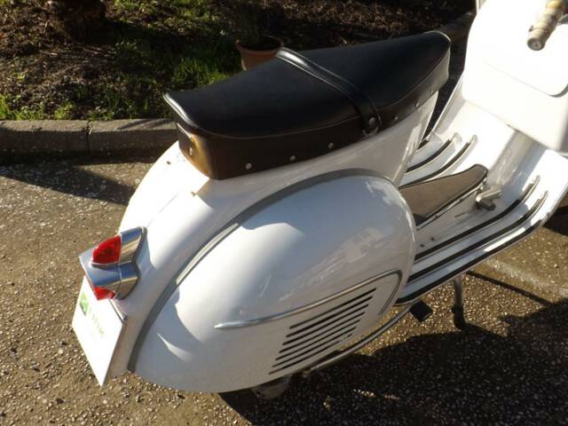 Piaggio Vespa 160 GS