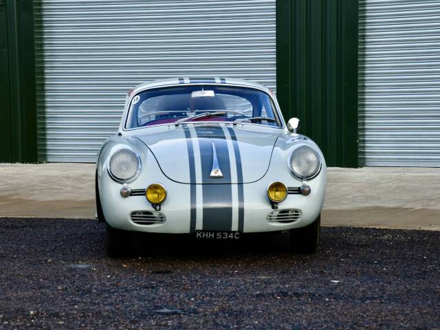 Bild 1/13 von Porsche 356 C 1600 (1965)