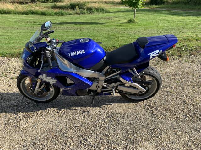 Yamaha YZF 1000 R1