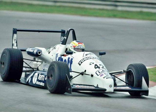 Image 1/9 of Dallara F392 Formula 3 (1992)