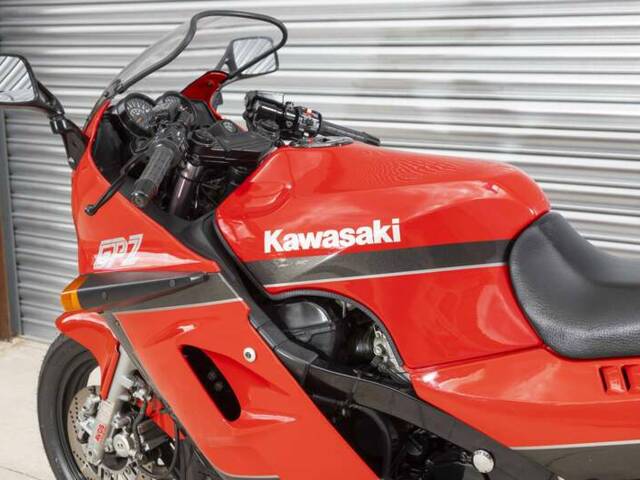 Kawasaki GPz 1000RX