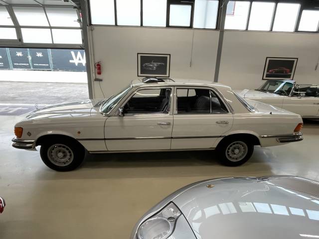 Mercedes-Benz 280 S