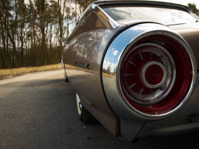 Ford Thunderbird