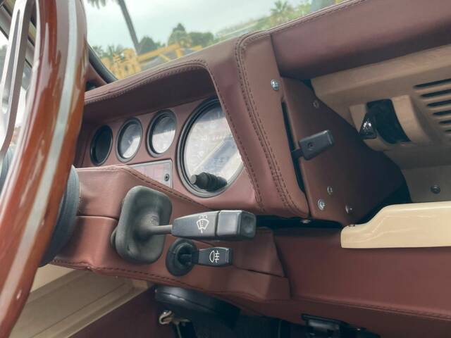 Land Rover 110