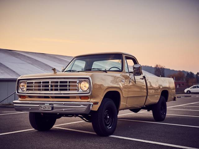 Imagen 1/12 de Dodge D 200 (1973)