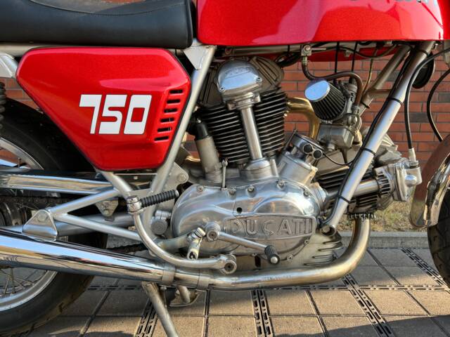 Ducati 750 GT