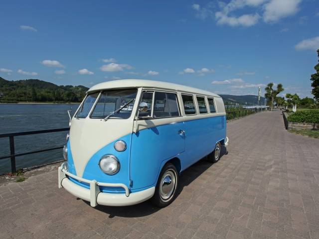 Volkswagen T1 minibus