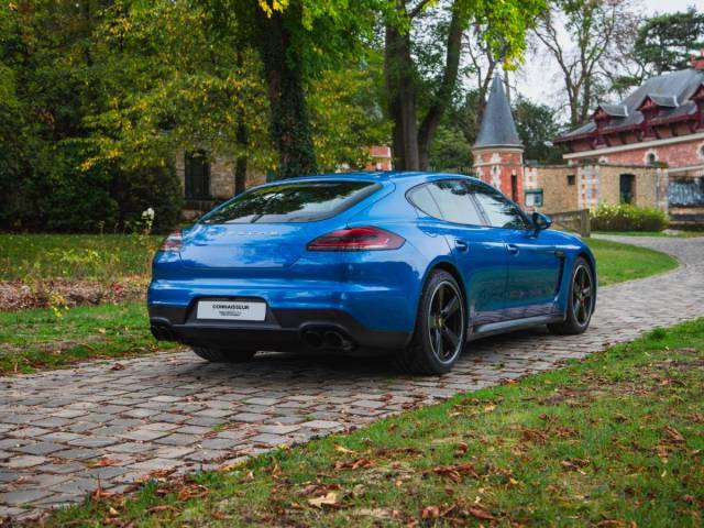 Porsche Panamera GTS