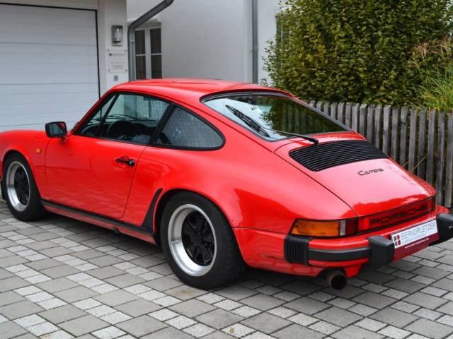 Porsche 911 Carrera 3.2