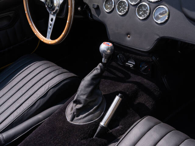 AC Cobra 289