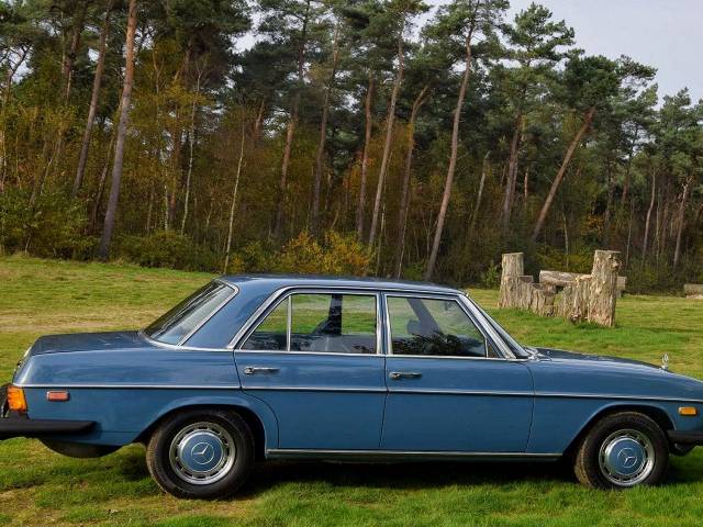 Mercedes-Benz 280