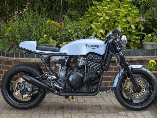 Triumph Daytona 900