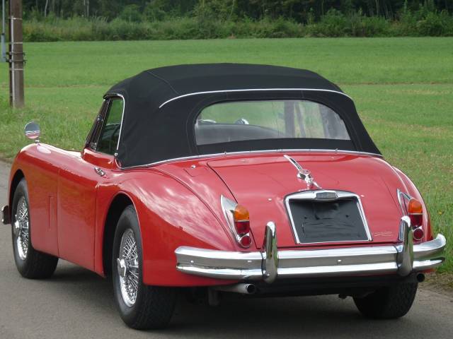Jaguar XK 150 DHC