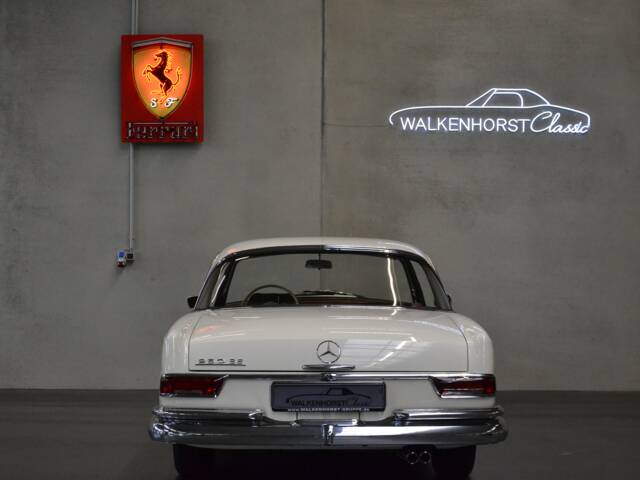 Mercedes-Benz 250 SE