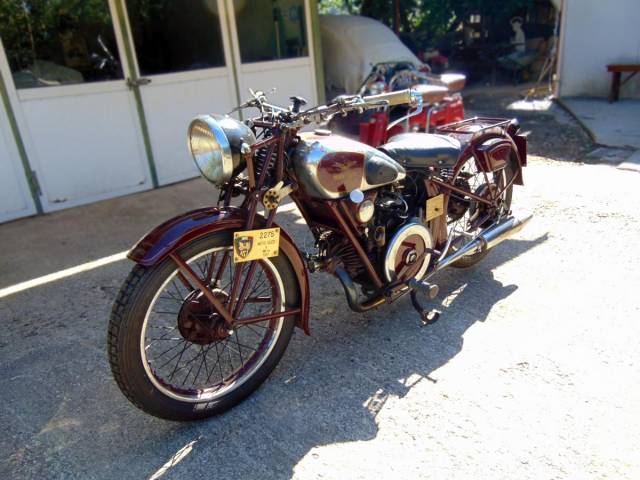 Image 1/8 of Moto Guzzi DUMMY (1937)
