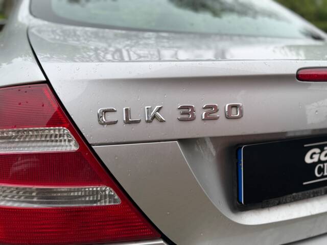 Mercedes-Benz CLK 320