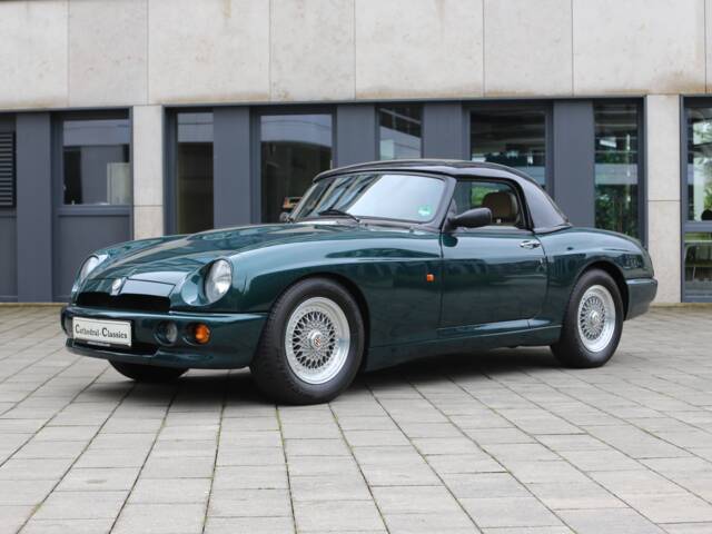 MG RV8