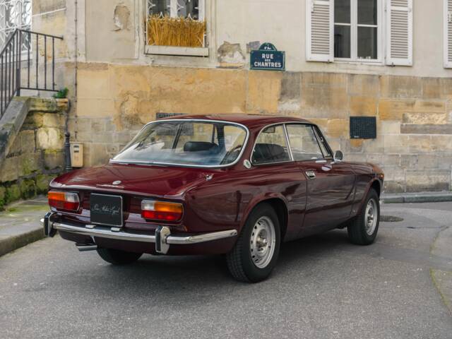 Alfa Romeo 2000 GT Veloce