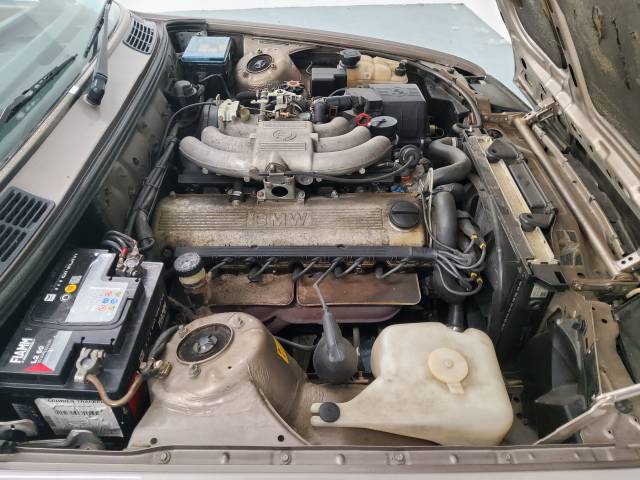 BMW 325i