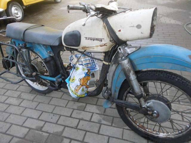 Bild 1/7 von MZ DUMMY (1971)
