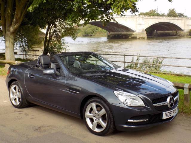Image 1/50 of Mercedes-Benz SLK 200 (2011)