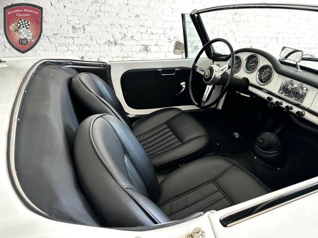 Alfa Romeo Giulia 1600 Spider Veloce