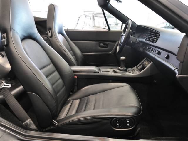 Porsche 944 S2