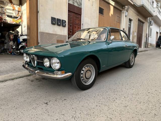 Bild 1/10 von Alfa Romeo 1750 GT Veloce (1968)