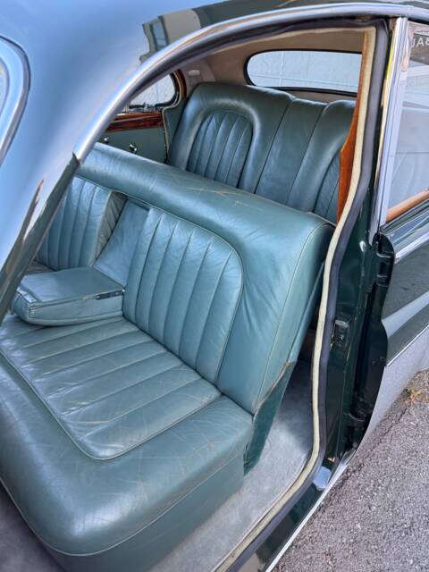 Jaguar Mk IX