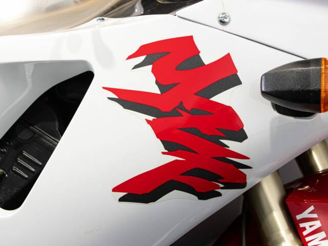 Yamaha YZF 1000 R1