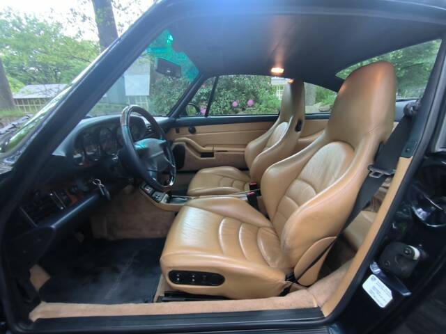 Porsche 911 Carrera