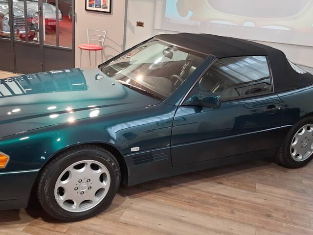 Mercedes-Benz SL 320