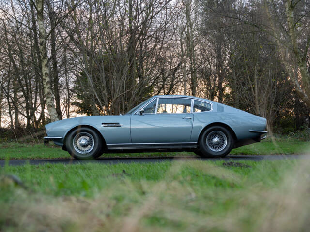 Aston Martin DBS Vantage