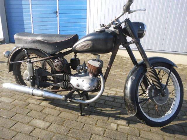Bild 1/17 von MZ DUMMY (1960)
