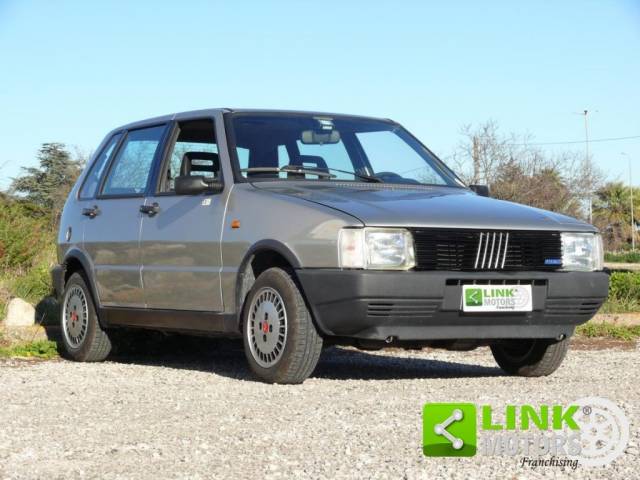 Image 1/9 of FIAT Uno 75 i.E. (1987)