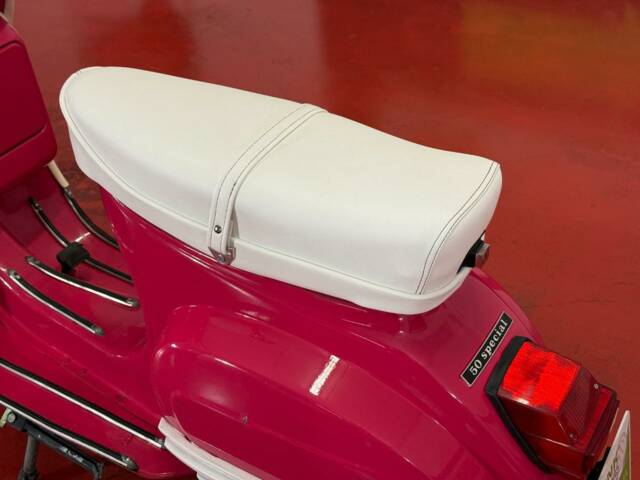 Piaggio Vespa 50 N Special