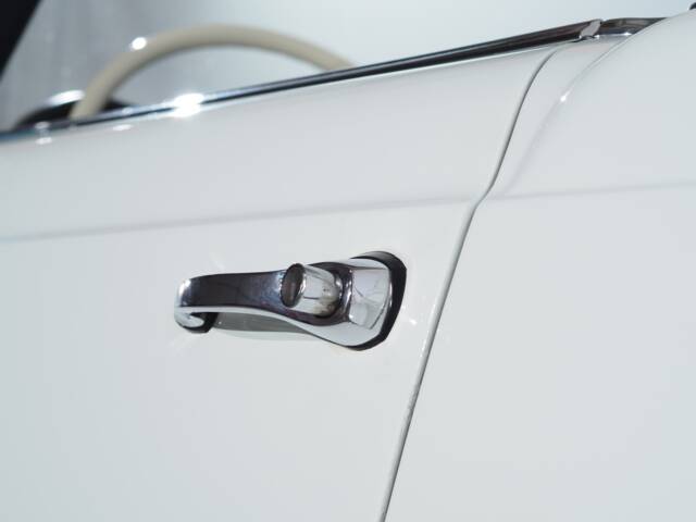 Mercedes-Benz 280 SL