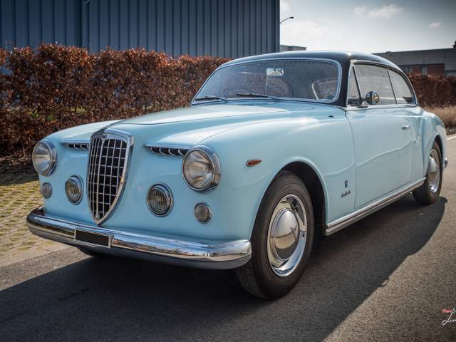Image 1/25 de Lancia Aurelia B53 Allemano (1952)