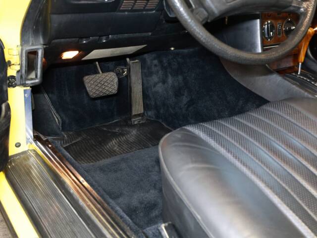 Mercedes-Benz 500 SL