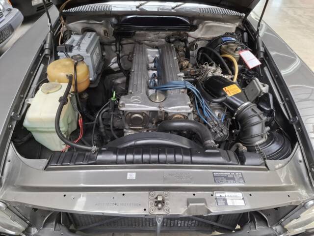 Mercedes-Benz 280 SL