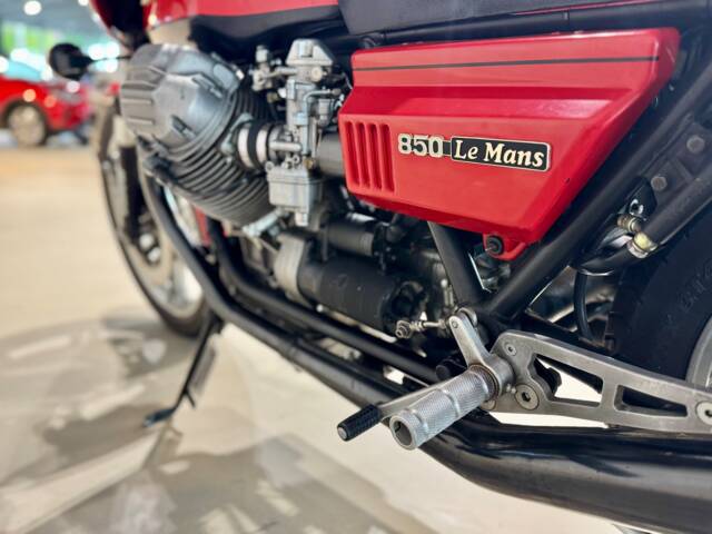 Moto Guzzi 850 LeMans