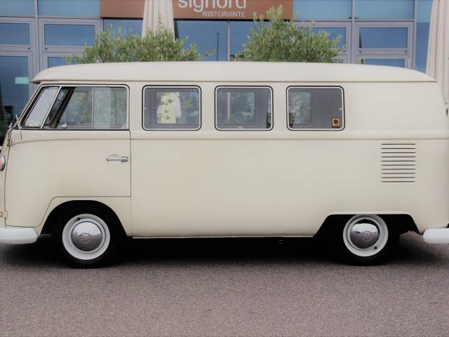 Volkswagen T1 minibus