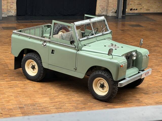 Land Rover 88