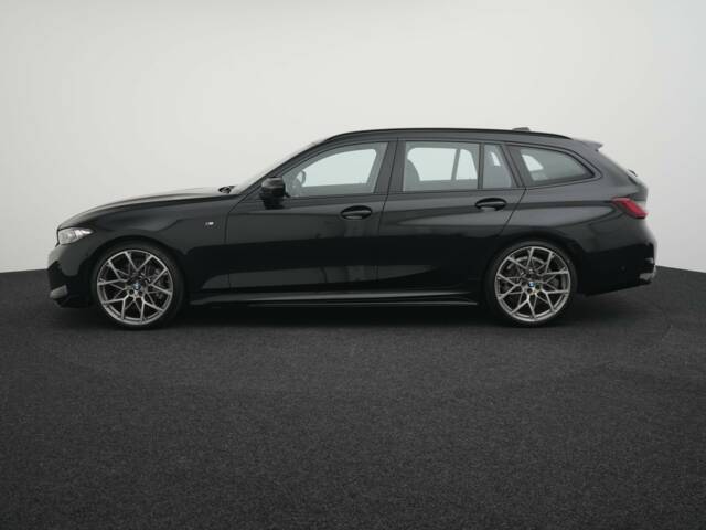 BMW 330i xDrive Touring